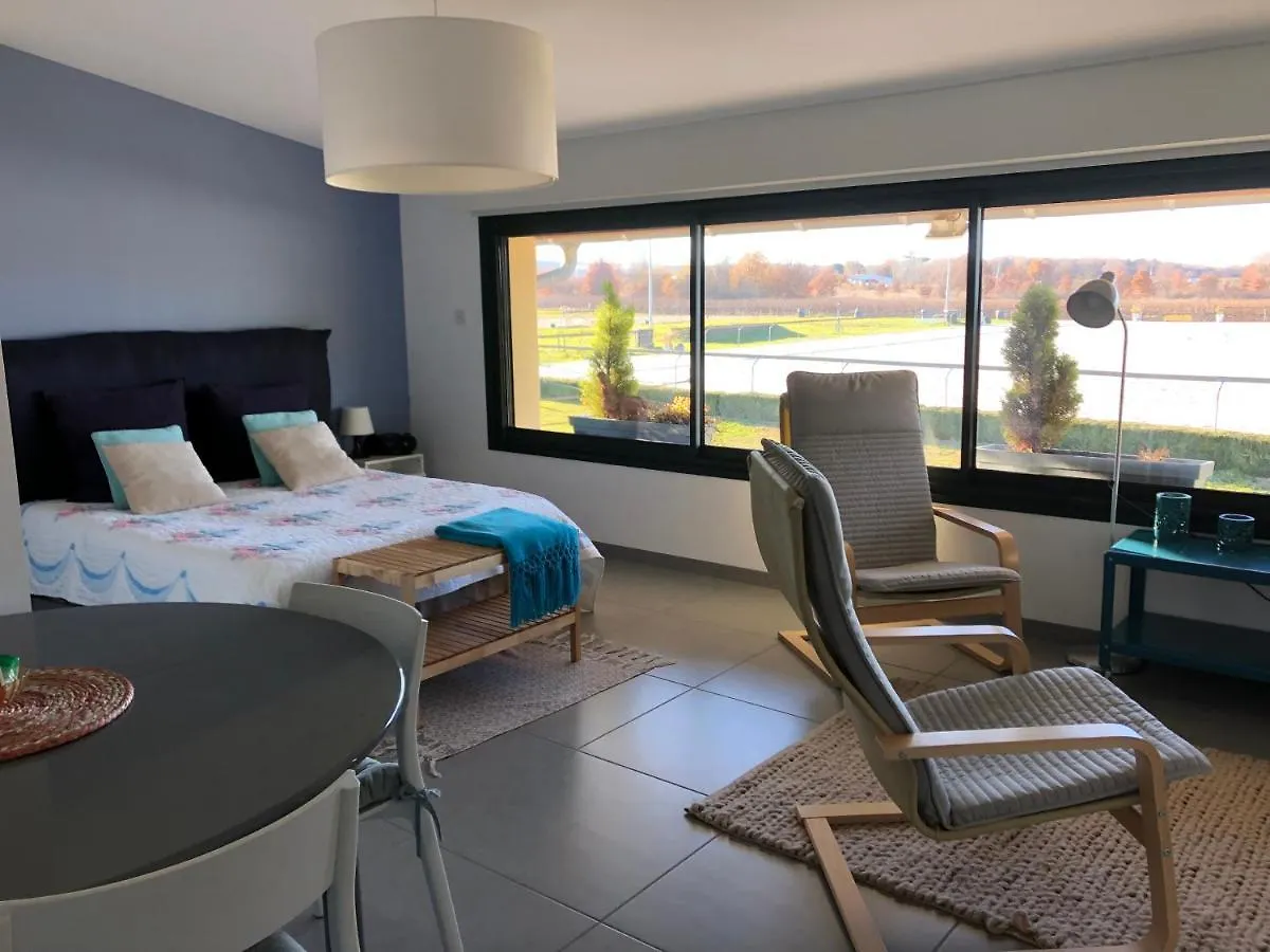 Bouloc  Gite-Grand Studio Contemporain Proche Toulouse Dans Domaine Equestre